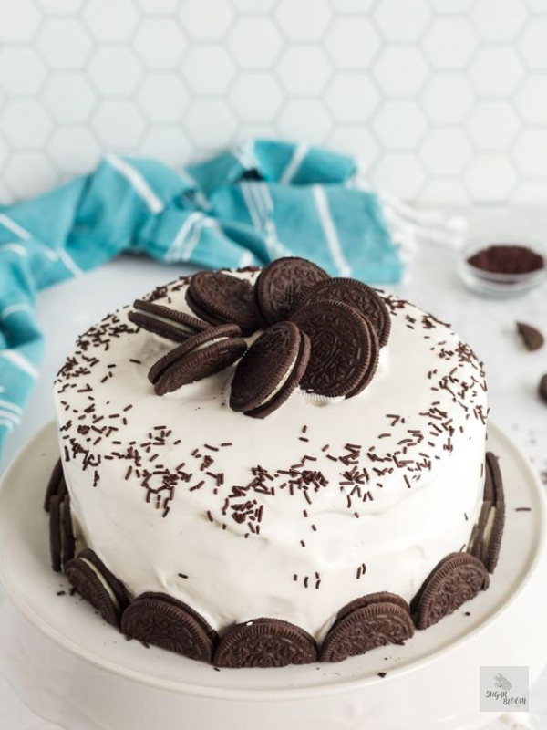 Mini Oreo Birthday Cake