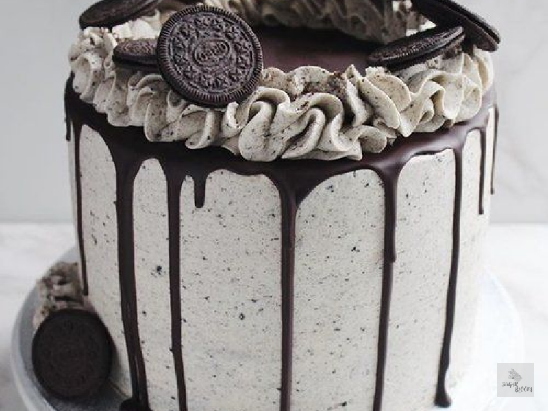 Oreo Birthday Cake